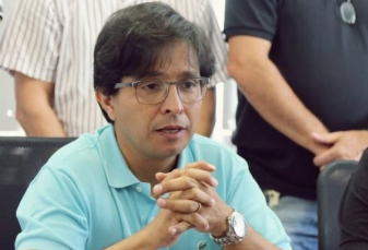 Notícia - Imbituba reelege Rosenvaldo Silva Júnior 