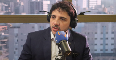 Notícia - Presidenciável Renan Santos critica Lula e Bolsonaro e propõe “nova direita” para o Brasil