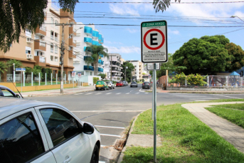 Notícia - [Áudio] Câmara de Criciúma aprova tolerância de cinco minutos no estacionamento rotativo
