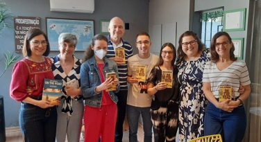 Notícia - Literatura clínica: Clube Leia-se usa livros como ferramenta de diálogo