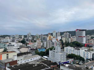 Notícia - Terça será fria e nublada com chuva a partir do fim da tarde