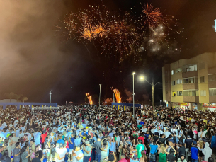 Notícia - Com multidão, Arroio do Silva celebra a chegada de 2025