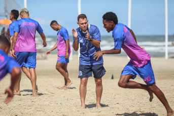 Notícia - Focado na elite, Caravaggio realiza regenerativo em praia do Rincão