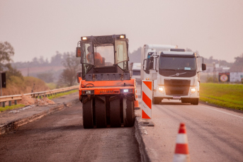 Notícia - BR-101: Reparos na pista causarão lentidão no trecho de Jaguaruna