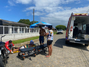 Notícia - Rincão: Acidente entre carro e moto deixa dois feridos
