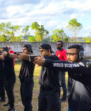 Notícia - Policiais do sul de SC passam por treinamento com armas curtas