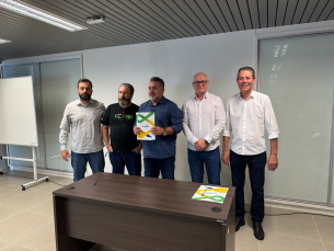 Notícia - Coopera firma convênios e reforça compromisso com o desenvolvimento regional
