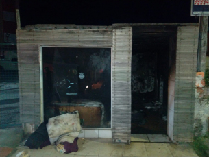 Notícia - Criciúma: Incêndio em edícula deixa homem gravemente ferido