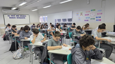 Notícia - Alunos de Criciúma trazem 100 medalhas de nacional de matemática
