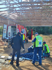 Notícia - Trabalhador sofre queda de cinco metros e é resgatado de helicóptero