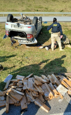 Notícia - Motorista é preso com quase 100kg de maconha após perseguição na BR-101