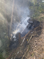 Notícia - Parati pega fogo após sair da pista em Urussanga