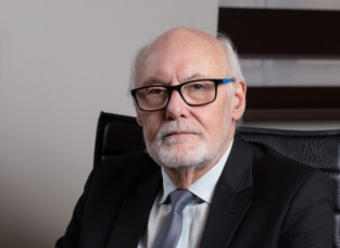 Notícia - Dr. Miranda, o homem que acreditava nas pessoas