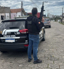 Notícia - Homem é preso por tráfico de drogas com esquema de “tele-entrega” em Laguna