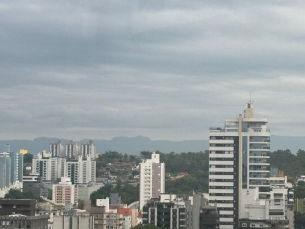 Notícia - [Áudio] Sol entre nuvens em Criciúma e região