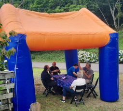 Notícia - Programa especial Adelor Lessa celebra conclusão da pavimentação da Serra do Faxinal em Praia Grande