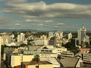 Notícia - [Áudio]  Tempo firme com sol em Criciúma e região