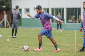 Notícia - Caravaggio finaliza preparação para estreia na Série B do Catarinense