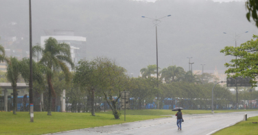 Notícia - Novo prognóstico aponta 95% de chance de El Niño muito forte e põe SC em alerta