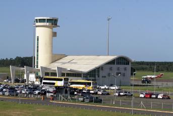 Notícia - [Áudio] ANAC impõe restrições operacionais ao aeroporto de Jaguaruna 