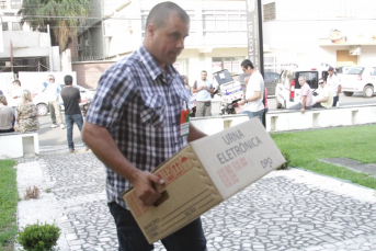 Notícia - Urnas eletrônicas serão distribuídas neste sábado