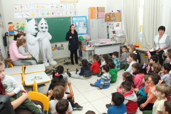 Notícia - AMREC atinge maior cobertura de SC contra a pólio e o sarampo