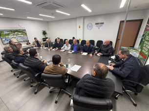 Notícia - Mobilidade urbana e planejamento estratégico é pauta em discussão no Pinheirinho 