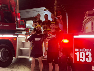 Notícia - Sucesso de público marca a 2ª Corrida do Fogo do Corpo de Bombeiros em Criciúma