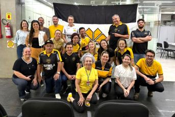 Notícia - Onda tricolor: Paço Municipal vira palco de apoio ao Tigre