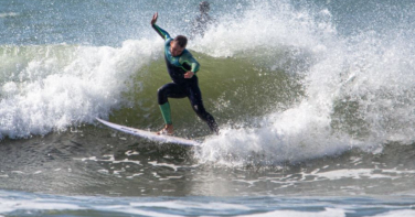 Notícia - Domine o surf sem molhar o pé: método de catarinense ensina manobras ainda no asfalto