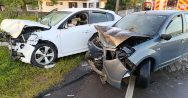 Notícia - Colisão frontal deixa dois feridos em Morro da Fumaça