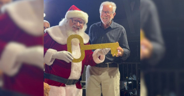 Notícia - Quase 5 mil pessoas transformam abertura do Cocal Luz em espetáculo