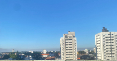 Notícia - Domingo com calor intenso e tempo estável em Criciúma
