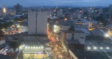 Notícia - [Áudio] Véspera de Natal terá manhã amena e chuva à tarde em Criciúma e região