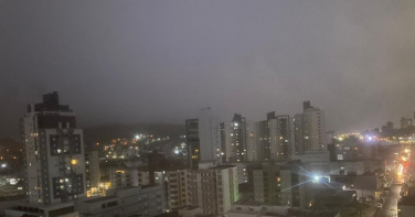 Notícia - Dias ensolarados e noites frias marcam a chegada de 2026