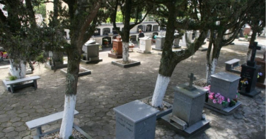 Notícia - Decisão judicial impõe prazos para regularização dos cemitérios em Laguna