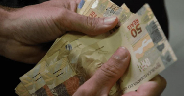 Notícia - Abono salarial começa a ser pago a trabalhadores em fevereiro; veja as regras