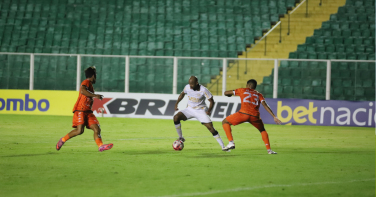 Notícia - Criciúma perde para Camboriú e decide vaga no jogo de volta