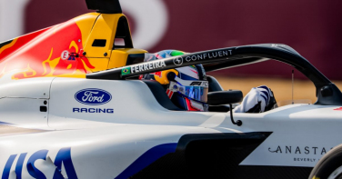 Notícia - Pódio escapa de Rafaela Ferreira na última volta do GP da China