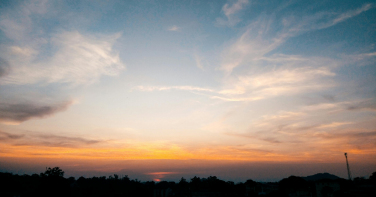Notícia - Garoa marca a noite e calor ganha força até o fim de semana