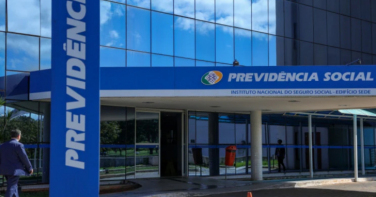 Notícia - Beneficiários do INSS ganham mais tempo para pedir devolução de descontos indevidos  