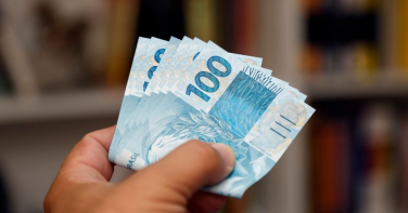 Notícia - Terceiro lote do abono salarial paga 4,2 milhões nesta quarta