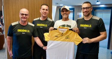 Notícia - Criciúma homenageia Jorge Veras em jogo da Série B neste domingo