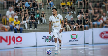 Notícia - Anjo Tintas/FME Criciúma Futsal vence e assume a liderança na Copa SC