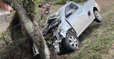 Notícia - Idoso morre em grave acidente na SC-370 em Gravatal