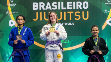 Notícia - Içarense de 16 anos brilha em São Paulo e é campeã brasileira de jiu-jitsu