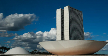 Notícia - Entenda como lei que pode atingir Bolsonaro abre brecha para reduzir penas do 8 de janeiro