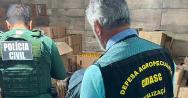 Notícia - Gaeco investiga esquema de produção e venda irregular de mel e cumpre mandados em SC