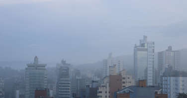 Notícia - Sul de SC amanhece com serração; chuva retorna na noite desta quarta