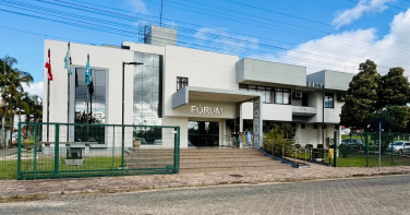 Notícia - Réu é condenado a 15 anos de prisão por feminicídio e ocultação de cadáver em Içara